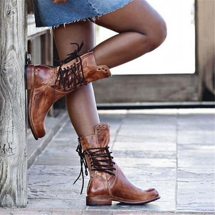 Camille™ | Bottines Mi-Mollet Cloutées Vintage