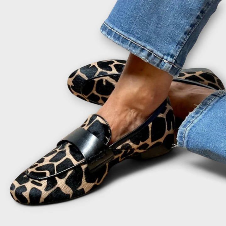 Félanora™ – Les mocassins léopard d’une élégance affirmée