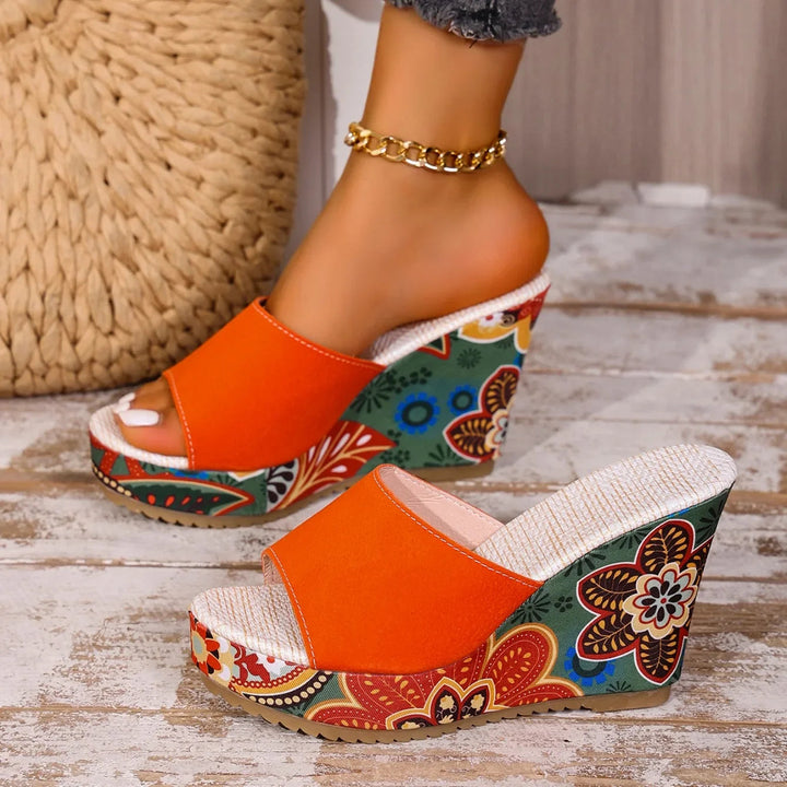 Joelle™ — Mules sculpturales à talon fleuri