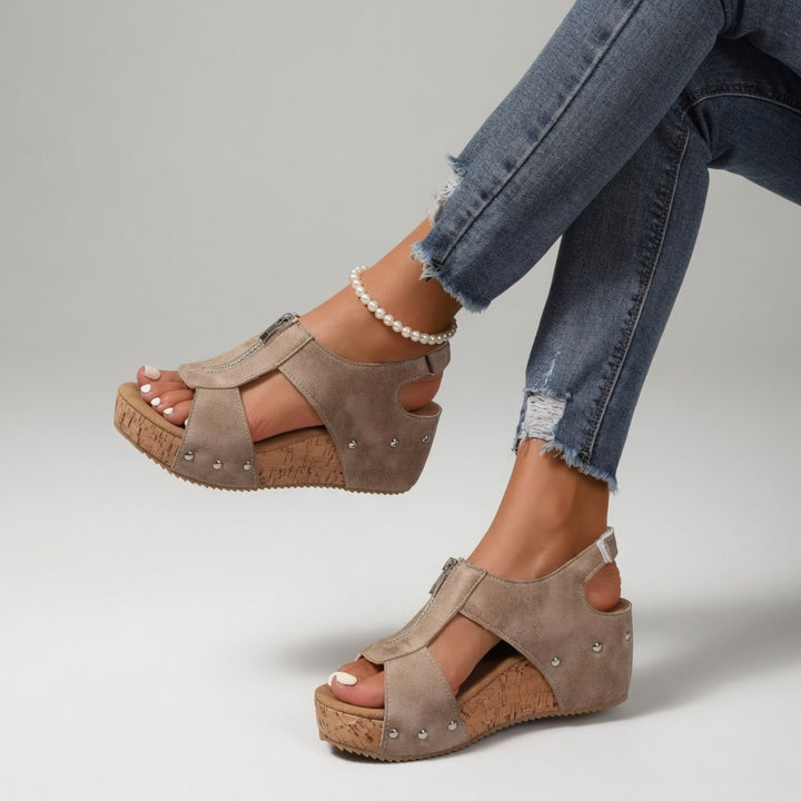 Philomène™ — Sandale compensée rivet style bohème naturel
