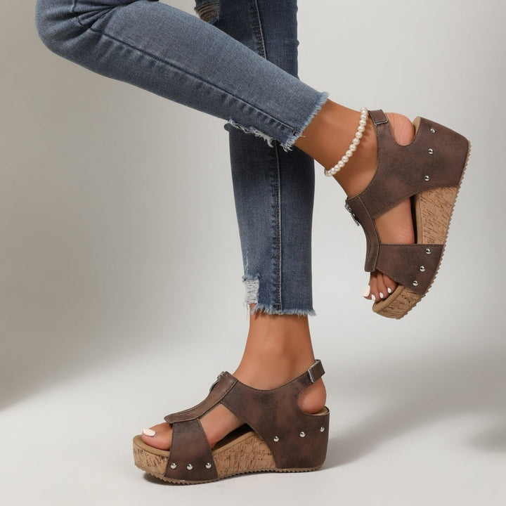 Philomène™ — Sandale compensée rivet style bohème naturel