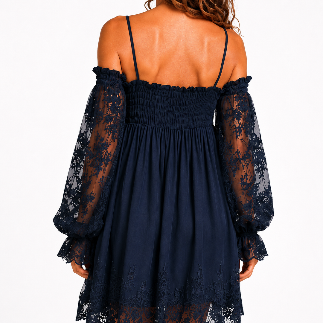 Noémie - Robe courte avec manches en dentelle
