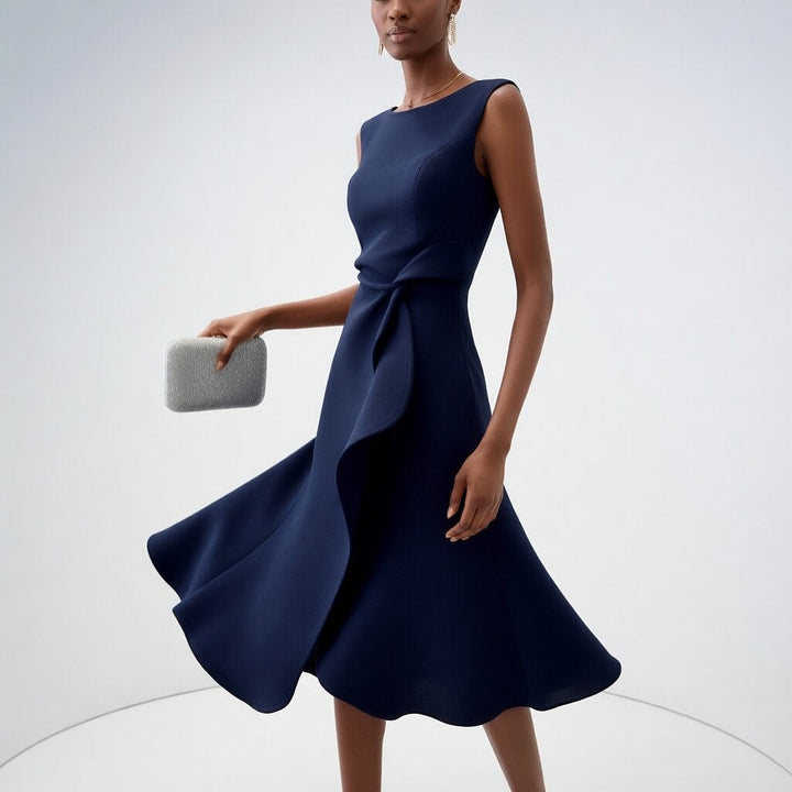 Léonise™ — Robe structurée élégance sculptante moderne
