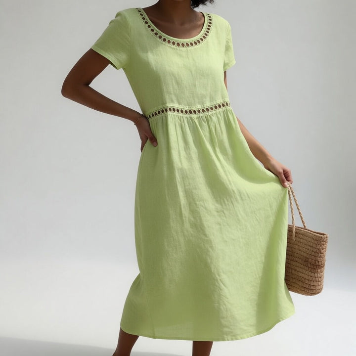 Claire | Robe Brodée Élégante