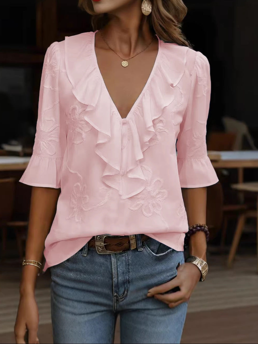 Isaline™ — Blouse élégante à volants au charme féminin
