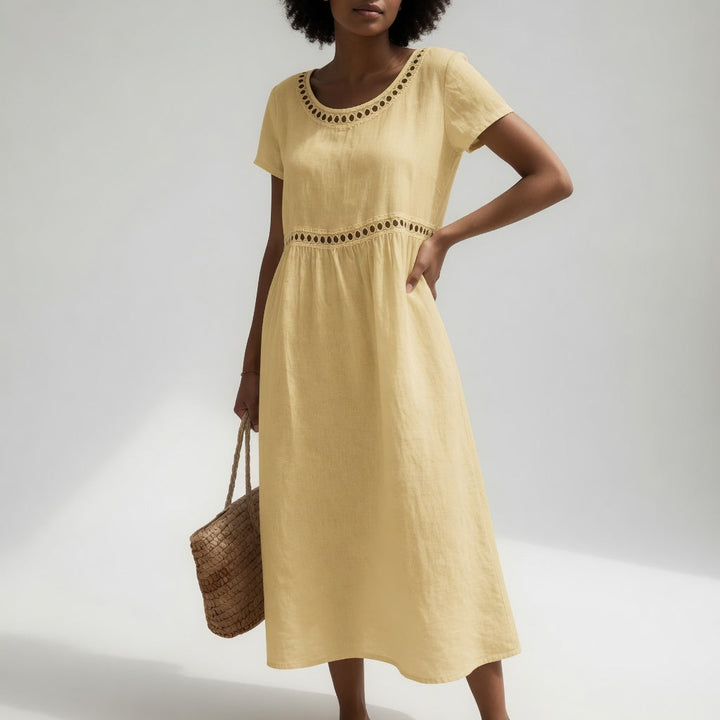 Claire | Robe Brodée Élégante