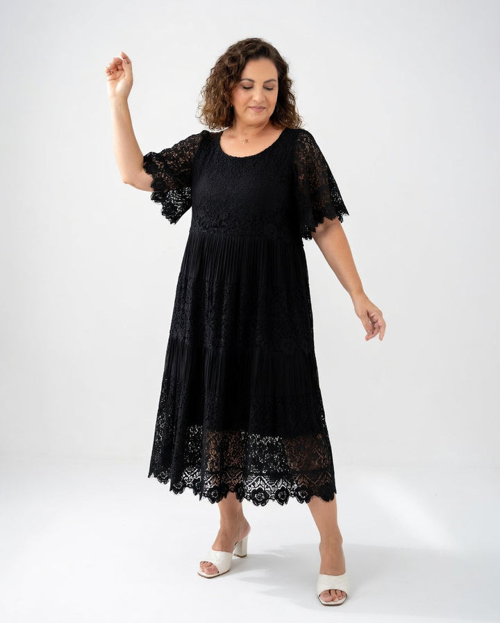 Clarisse™ — Robe midi élégante à dentelle délicate